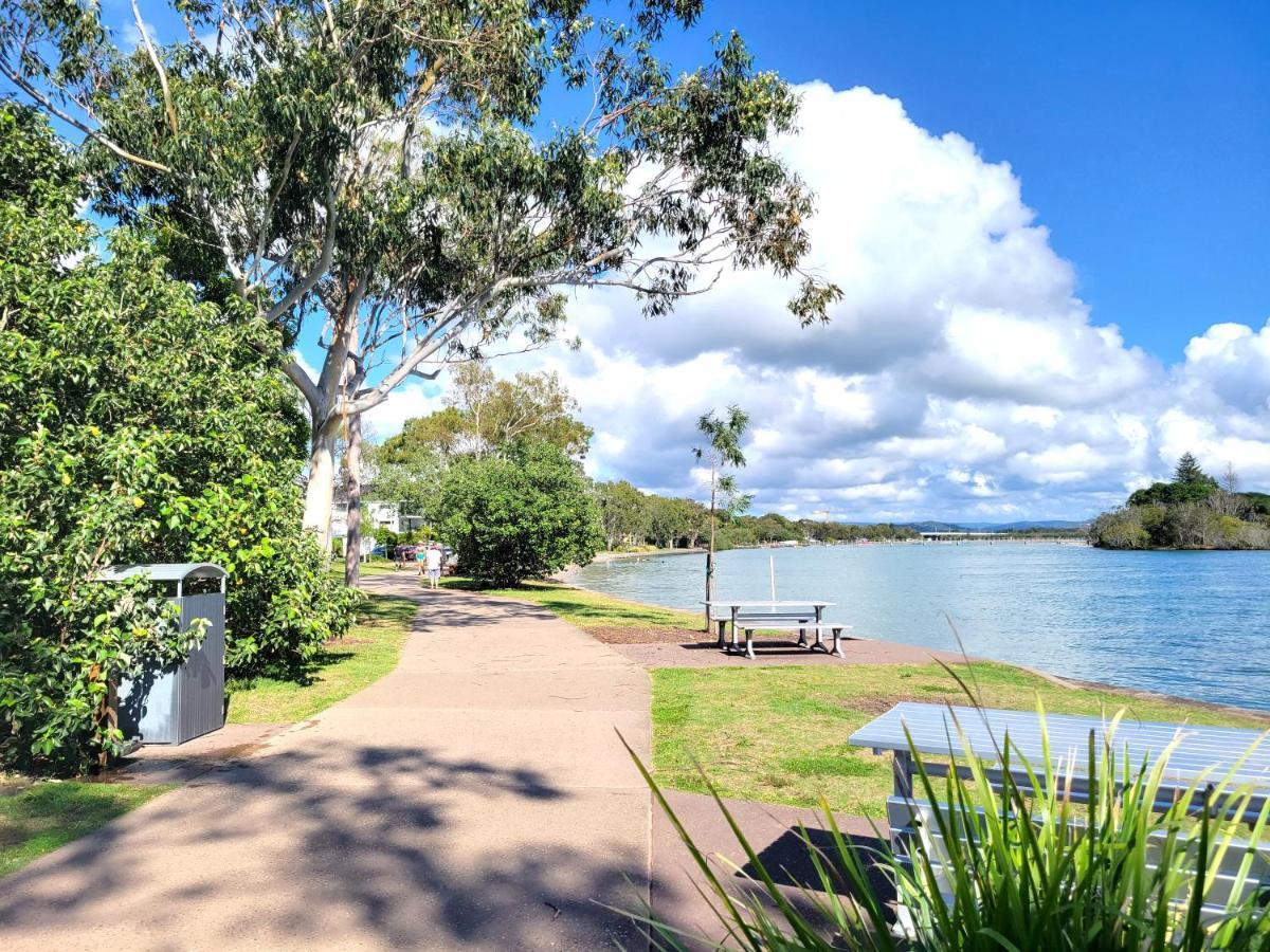Beachside One Bedroom Flat Retreat Maroochydore Exterior photo